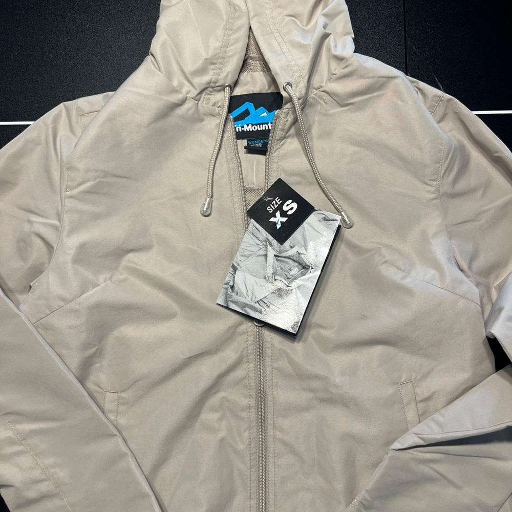 Women’s Tan Jacket